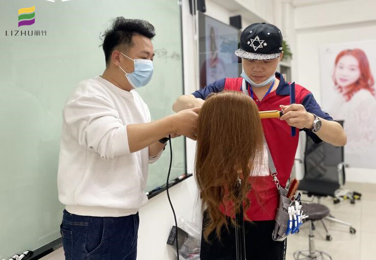 美發(fā)電棒基礎(chǔ)手法，南寧美發(fā)電棒造型培訓(xùn)班