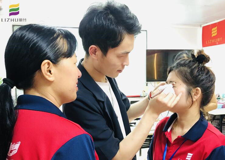 眉形怎么設(shè)計(jì)才好看？南寧紋繡專業(yè)學(xué)校分享