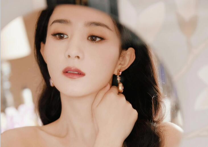 圓臉女孩溫柔學(xué)姐妝教程，告訴你南寧哪里教的化妝時尚