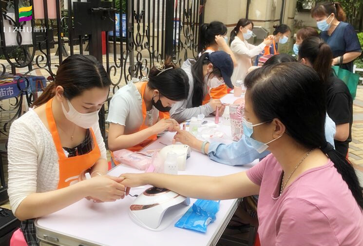 學美甲需要外出實踐嗎？南寧美甲學校專業(yè)分析