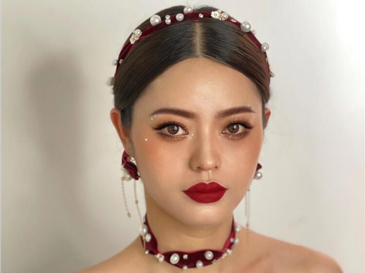 輕復(fù)古風(fēng)系列造型，南寧零基礎(chǔ)學(xué)化妝學(xué)員作品