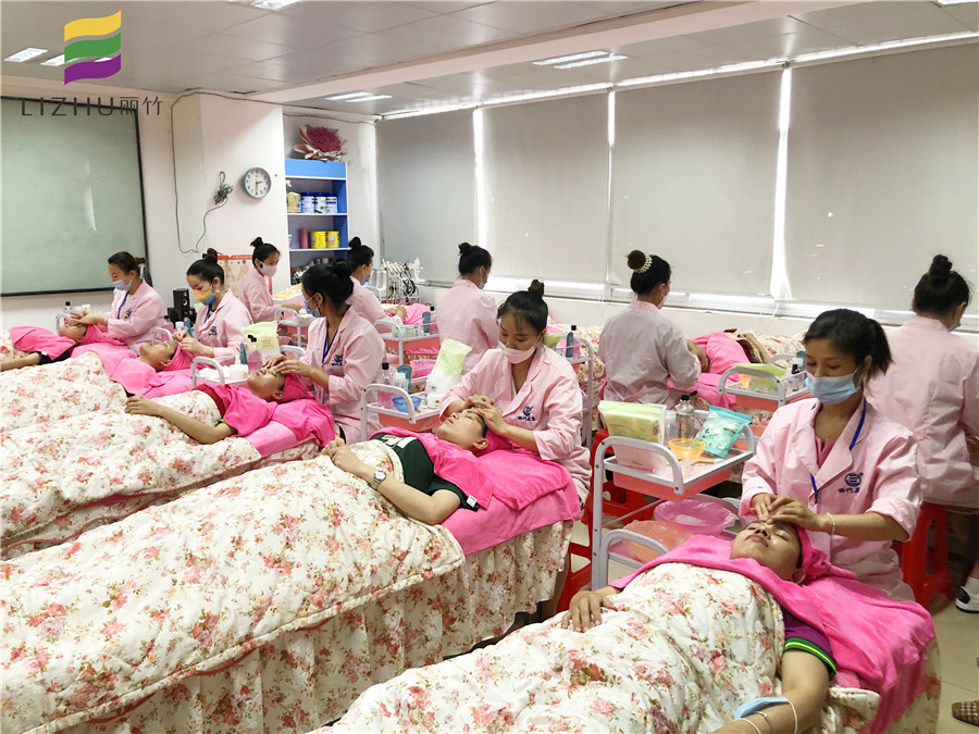 面部常用按摩穴位，南寧有資質(zhì)的美容學(xué)校告訴你