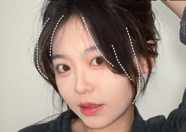 圓臉妹紙必學(xué)的八字劉海教程，南寧美發(fā)培訓(xùn)機構(gòu)分享