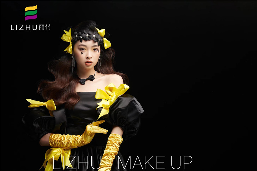 披發(fā)禮服造型 ，南寧化妝學(xué)校十大排行榜作品