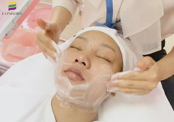 如何用洗面奶洗臉？廣西美容面部護(hù)理教學(xué)