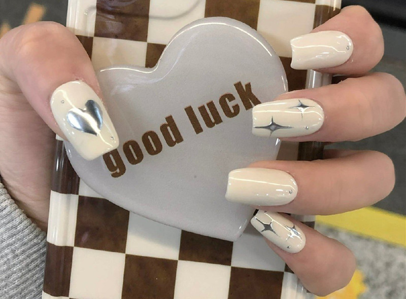 小情調(diào)春日美甲，廣西美甲培訓(xùn)機(jī)構(gòu)精彩推薦