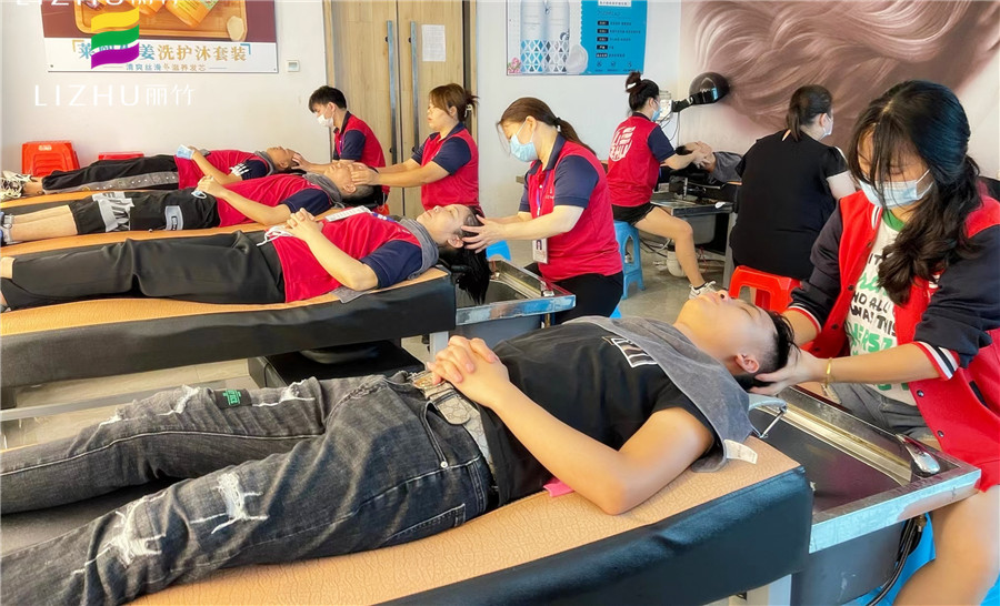 泰式洗頭和中式洗頭的區(qū)別，南寧美發(fā)洗護(hù)培訓(xùn)課程