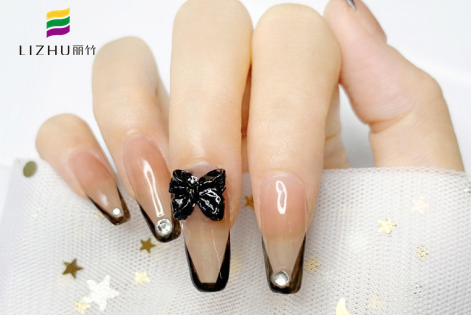 美甲延長(zhǎng)收費(fèi)標(biāo)準(zhǔn)，廣西南寧美甲學(xué)校建議