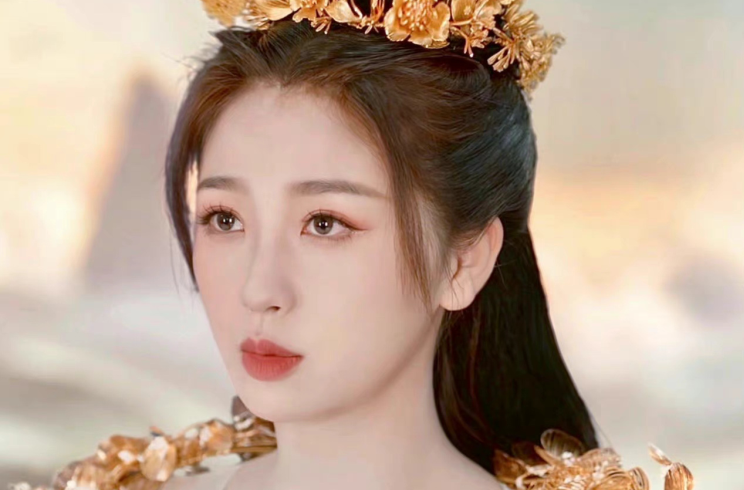 息山神女的眼妝教程，真的又仙又御