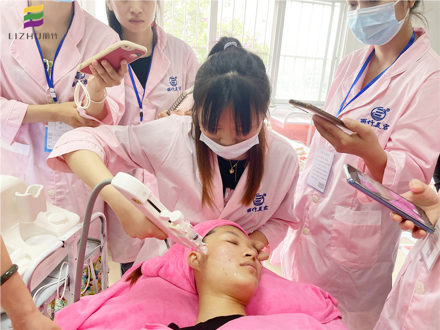 如何延長(zhǎng)美容儀器使用時(shí)間？南寧美容儀器培訓(xùn)班教你