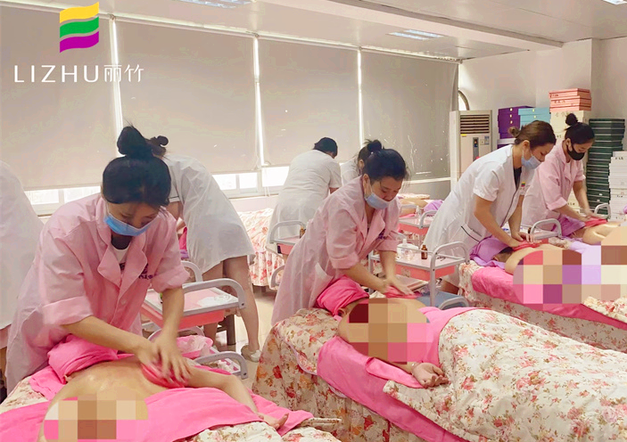 肩胛骨多久按摩一次比較好？南寧美容理論知識培訓(xùn)