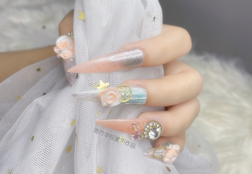 美甲學(xué)什么內(nèi)容？甲油膠和指甲油的區(qū)別