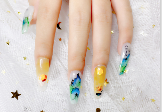 水墨山水美甲 ，廣西美甲學(xué)校彩繪美甲作品