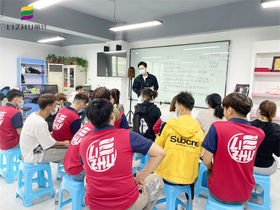 生姜洗頭的好處？南寧美發(fā)洗護學(xué)校理論講解