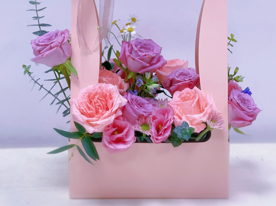 清新韓式花籃，廣西花藝職業(yè)學(xué)校邀您共享韓式浪漫