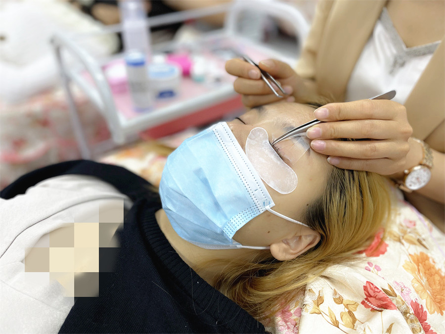 南寧美睫嫁接睫毛培訓(xùn)：嫁接睫毛是什么？