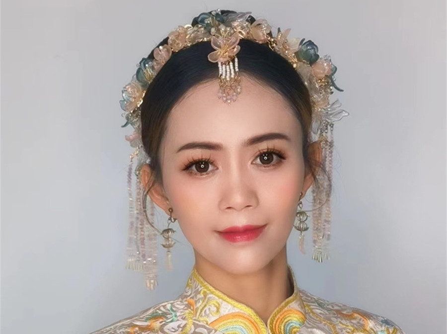國風(fēng)新娘造型，廣西新娘彩妝造型學(xué)校演繹中國美