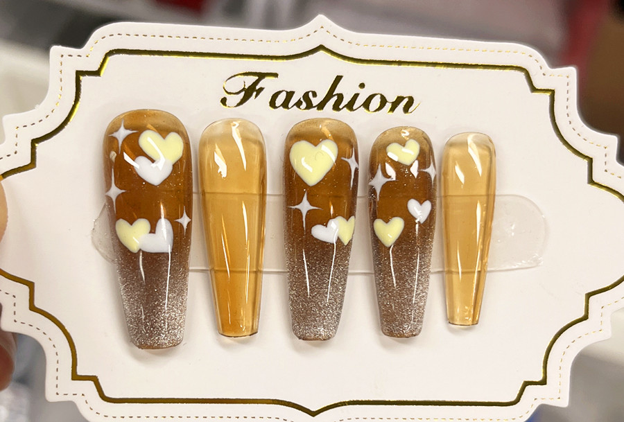 愛心美甲，廣西美甲學(xué)員課堂實(shí)操作品