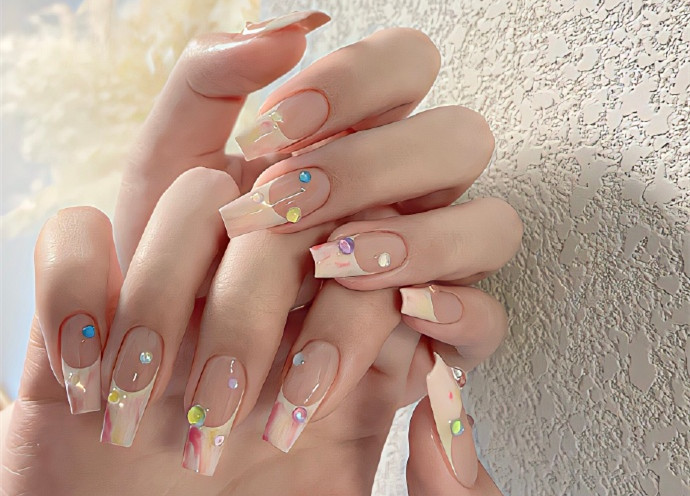 氛圍感美甲，南寧網(wǎng)紅美甲造型培訓(xùn)推薦