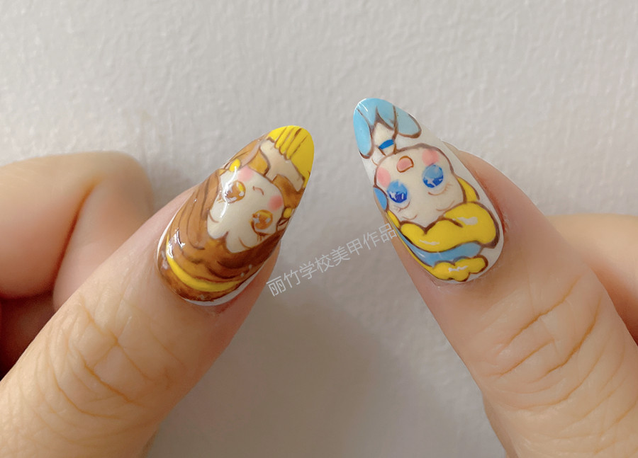 美甲課程內(nèi)容：貼甲片要貼到哪個(gè)位置