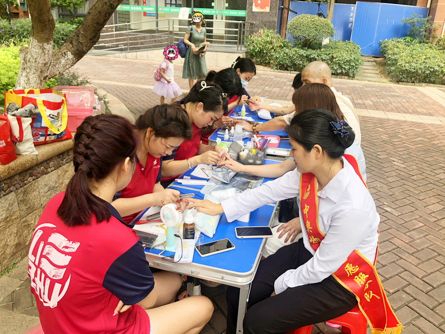 免費(fèi)美甲活動(dòng)&社區(qū)美甲活動(dòng)，南寧美甲學(xué)校在行動(dòng)