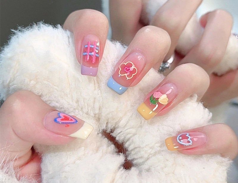 夏日氣質少女美甲，南寧美甲培訓