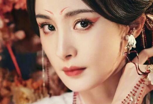 《狐妖小紅娘》眼妝教程，廣西化妝時尚培訓(xùn)