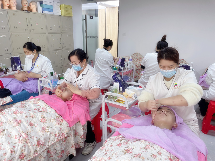 廣西美容養(yǎng)顏：如何保持皮膚白嫩？