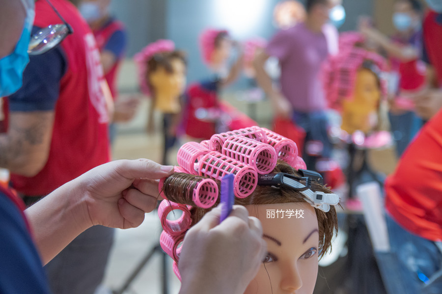 零基礎(chǔ)學卷發(fā)：卷發(fā)筒使用注意事項