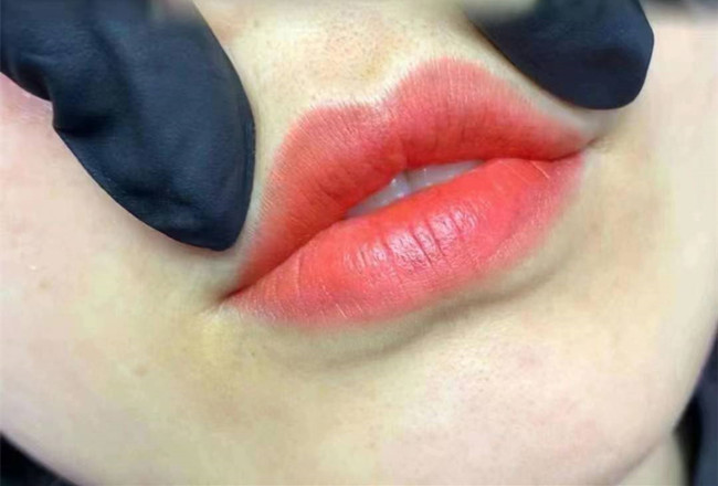 紋唇的顏色要怎么選擇？零基礎(chǔ)學(xué)紋唇