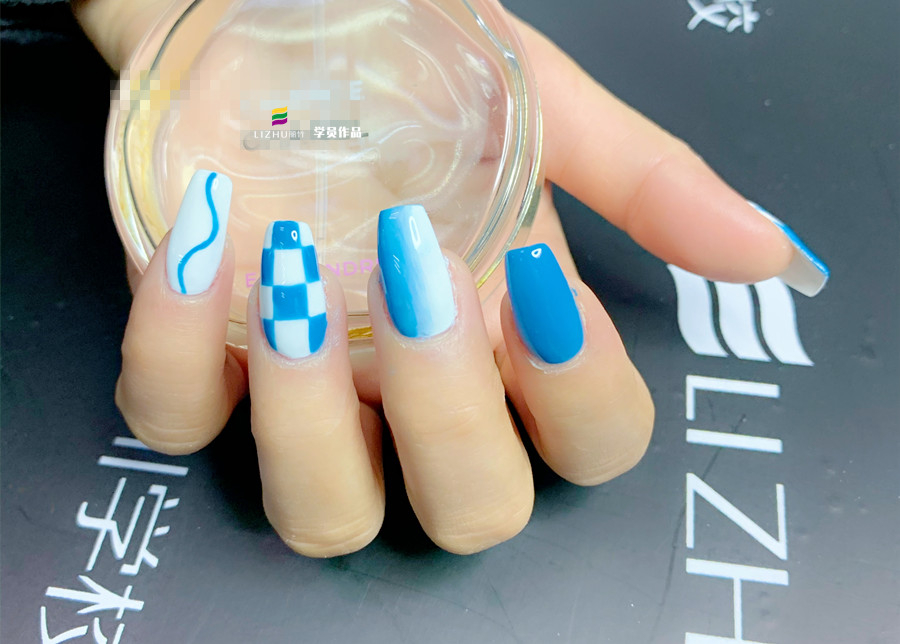 指甲油顏色選擇的技巧，美甲基礎(chǔ)講解