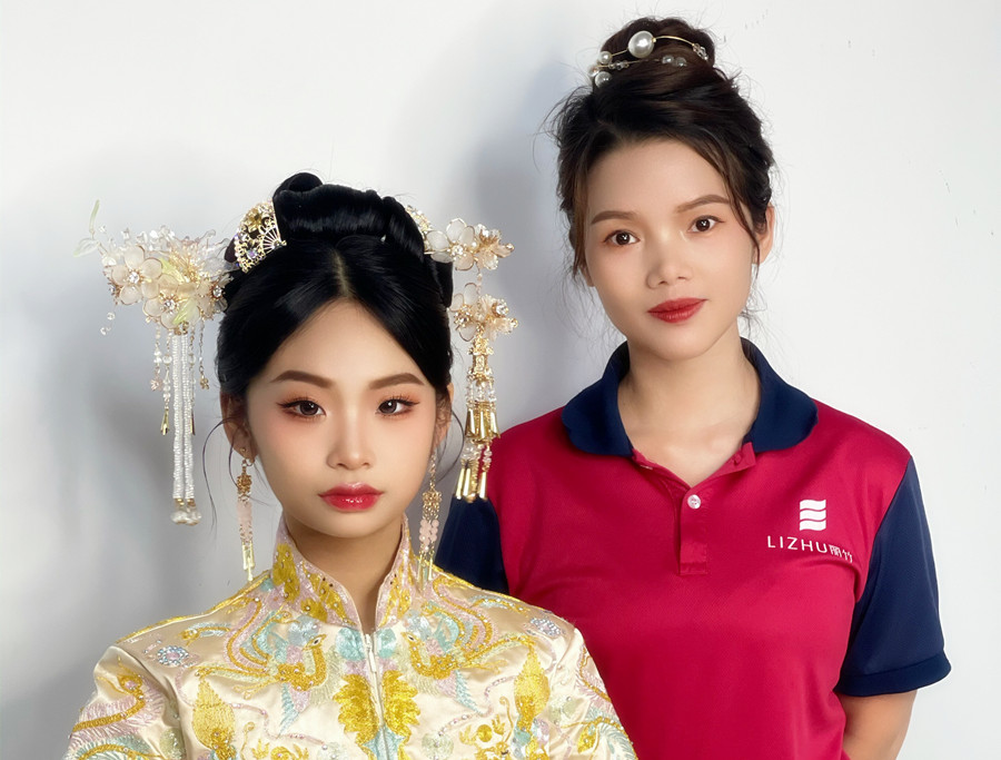 南寧化妝職業(yè)學(xué)?；瘖y學(xué)習(xí)心得