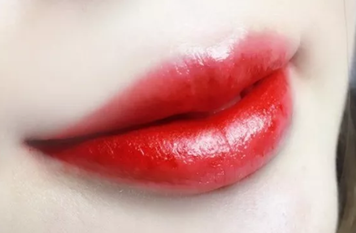 廣西紋繡技師：紋唇顏色不正常怎么辦？