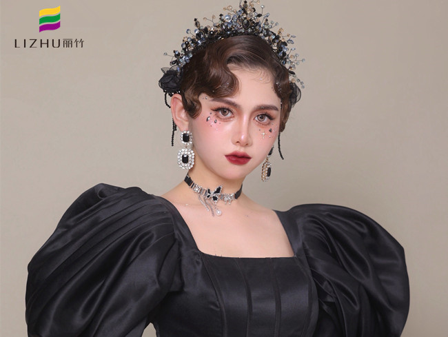 暗黑系復(fù)古造型，南寧化妝旅拍作品