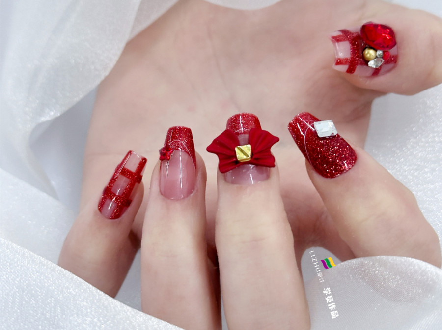 格紋法式美甲，廣西美甲造型設(shè)計(jì)作品