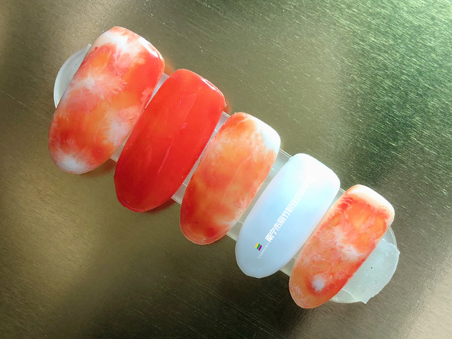 暈染美甲如何銜接自然的方法，美甲教程新手入門