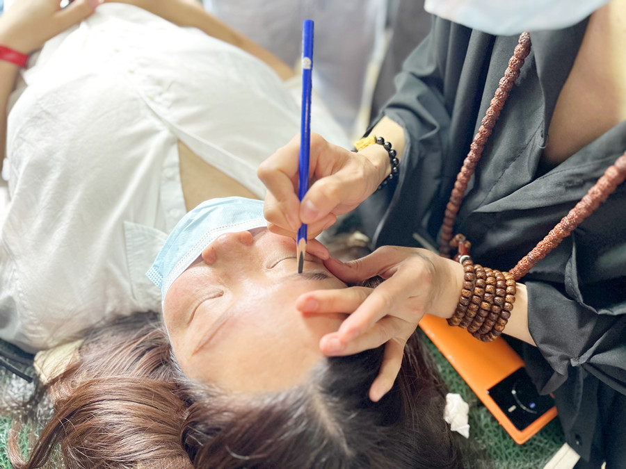 為什么現(xiàn)在這么多人做紋眉？南寧紋繡專業(yè)正規(guī)學校講解