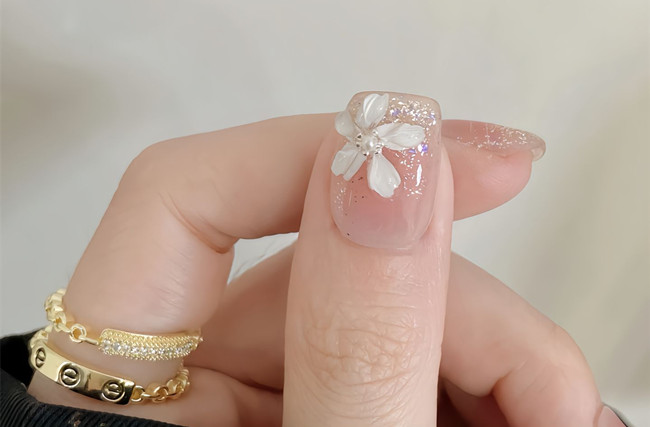 仙女必備顯白短款美甲，廣西美甲排行榜推薦