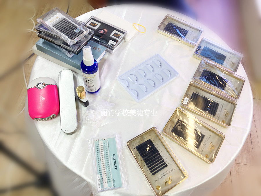 常用的睫毛種類介紹，南寧美睫學習