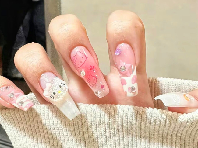 凱蒂貓美甲，南寧美甲款式造型學(xué)校分享