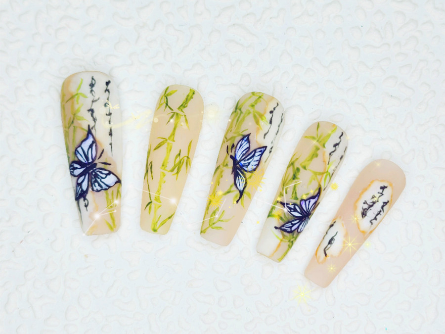 新中式美甲，告訴你南寧美甲去哪里學(xué)比較好？