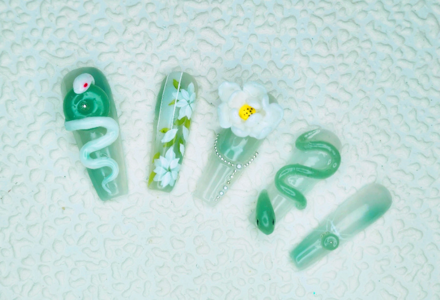 小蛇美甲款式，廣西美甲款式進修班作品