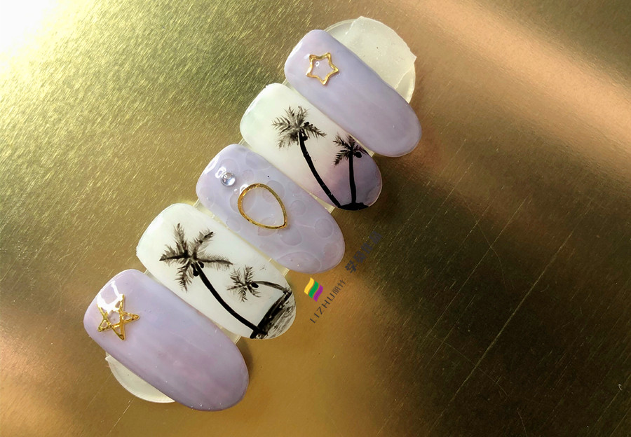 夏日椰樹(shù)美甲，零經(jīng)驗(yàn)在廣西學(xué)美甲學(xué)員作品