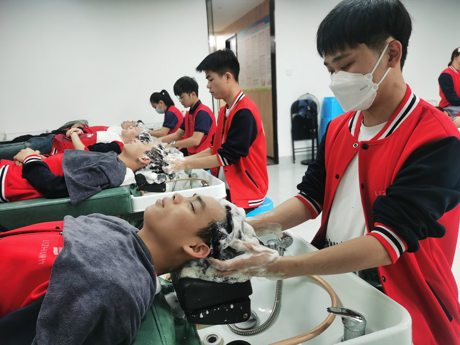 掉頭發(fā)的根本原因，南寧洗發(fā)護(hù)膚培訓(xùn)講解