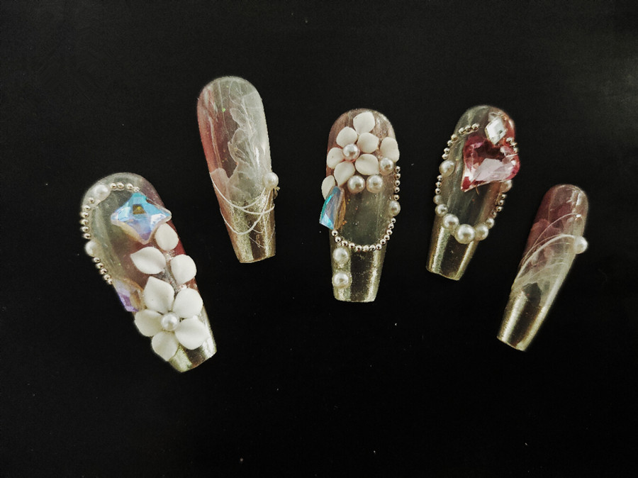 秋冬款尖花美甲，廣西美甲造型