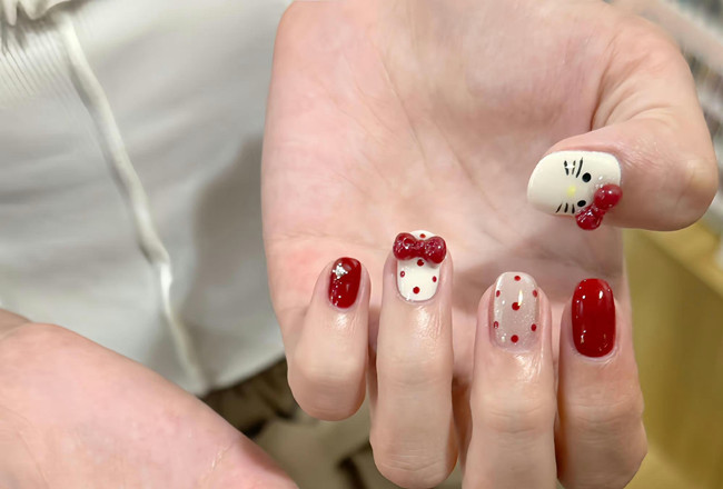 適合秋天做的美甲，廣西省美甲學(xué)校分享