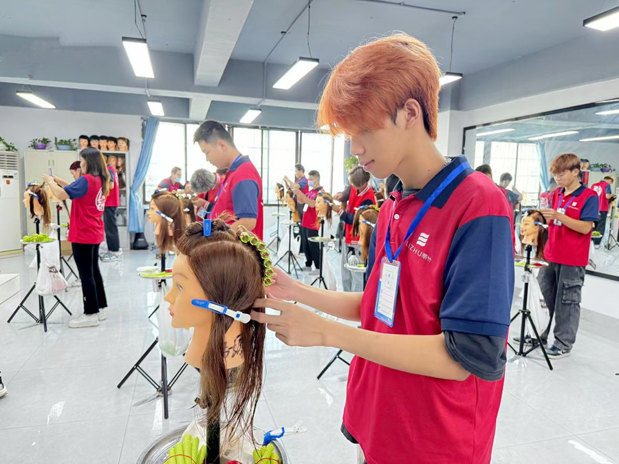 標(biāo)準(zhǔn)杠操作技巧 | 南寧學(xué)燙染哪里學(xué)費便宜？