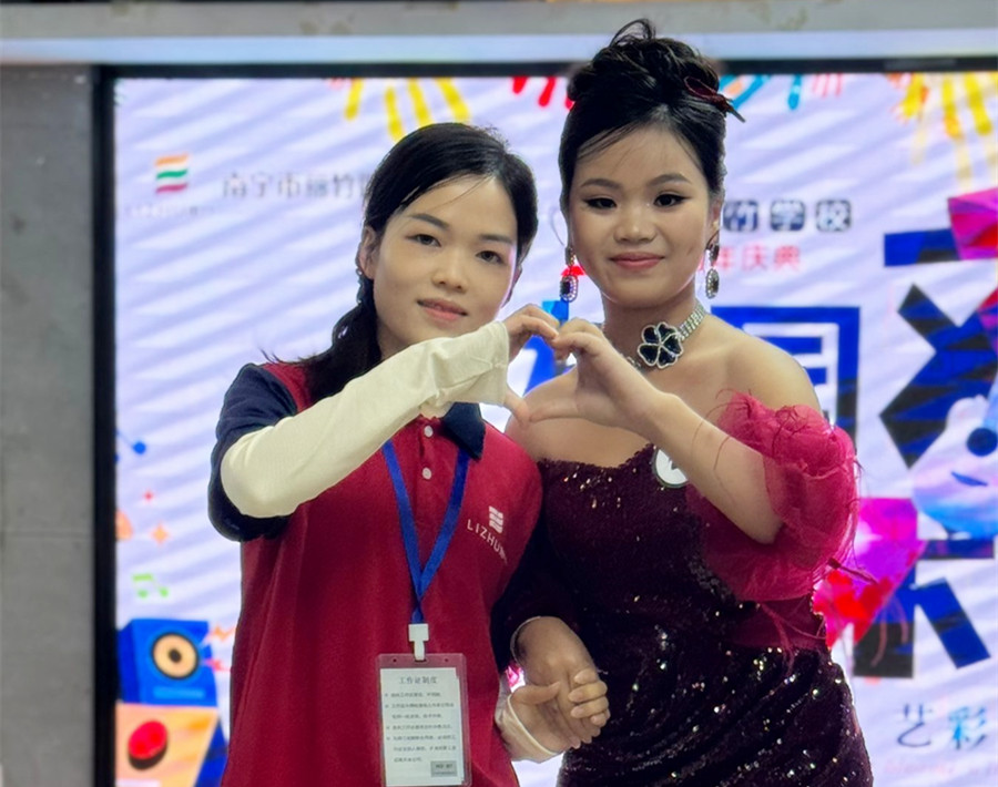 禮服晚宴造型，南寧專業(yè)新娘妝跟妝