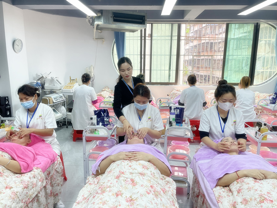 廣西皮膚管理美容師：換季如何正確護膚？