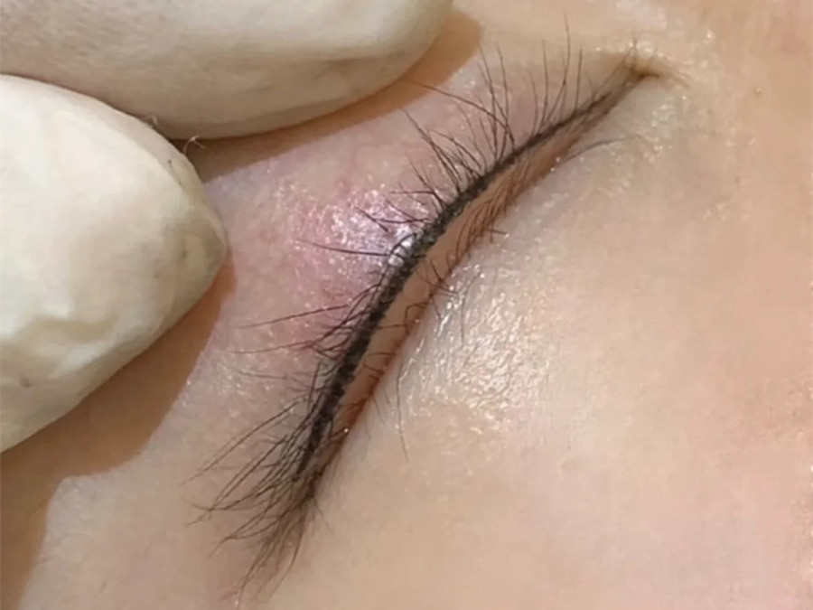 美瞳線怎樣持久保色？廣西紋繡專業(yè)技校分享